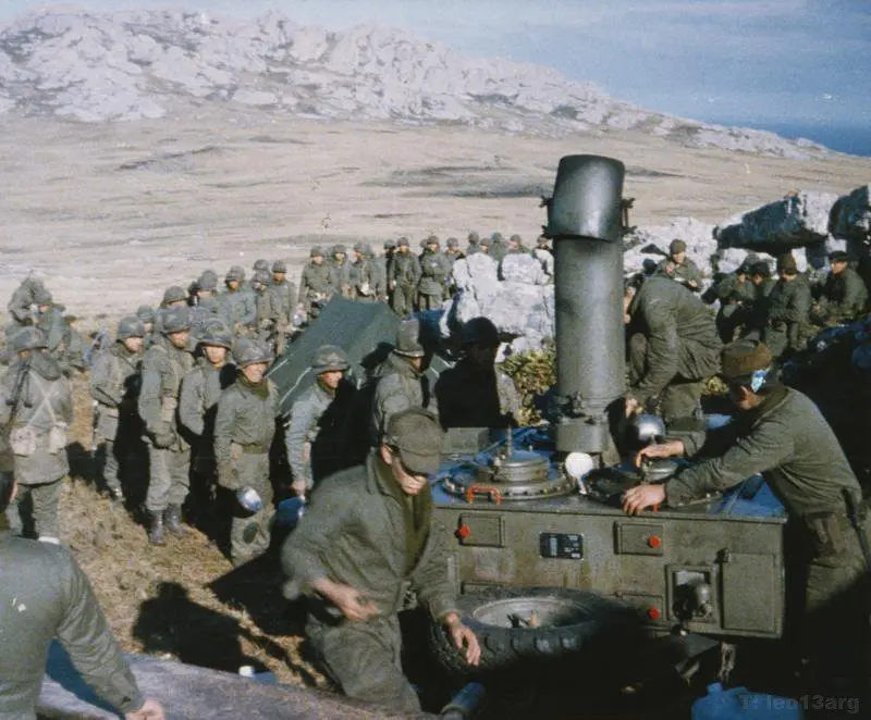 vestimenta de soldados argentinos en malvinas - Cómo era el uniforme del Ejército Argentino