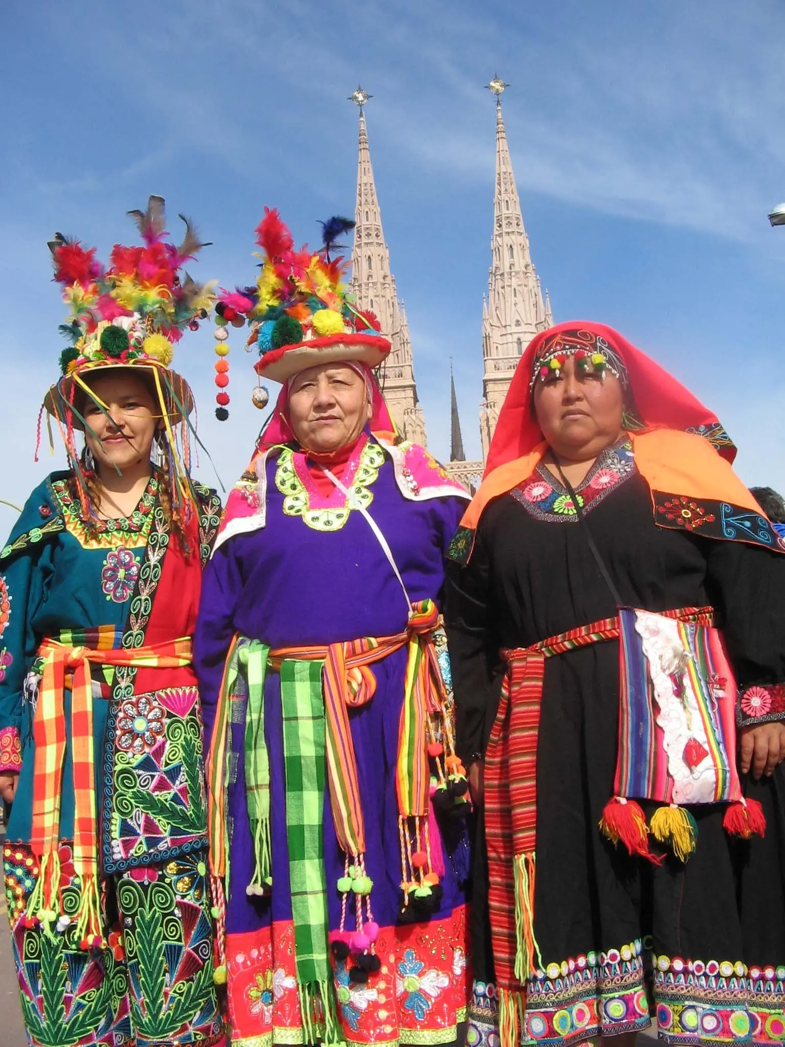 Vestimenta de Bolivia: Un recorrido por sus trajes típicos - Cómo es la vestimenta en la zona de Los Llanos vestimenta de bolivia - Cómo es la vestimenta en la zona de Los Llanos