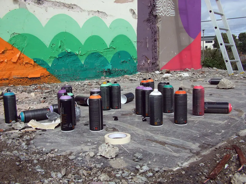 pintar ropa con aerosol - Cómo fijar la pintura de aerosol