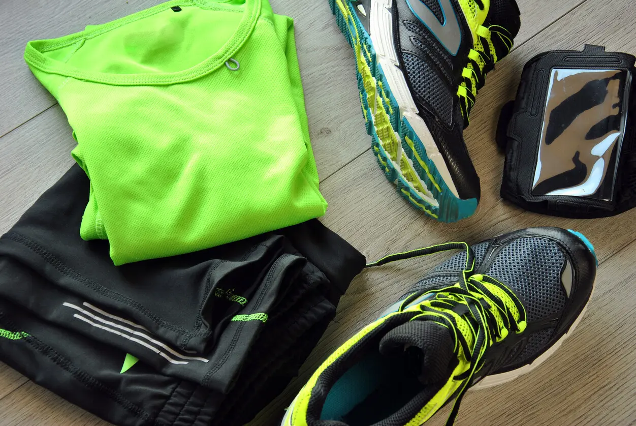 Para qué sirve la ropa deportiva: Beneficios y recomendaciones - Cómo influye la ropa en el rendimiento deportivo para que sirve la ropa deportiva - Cómo influye la ropa en el rendimiento deportivo