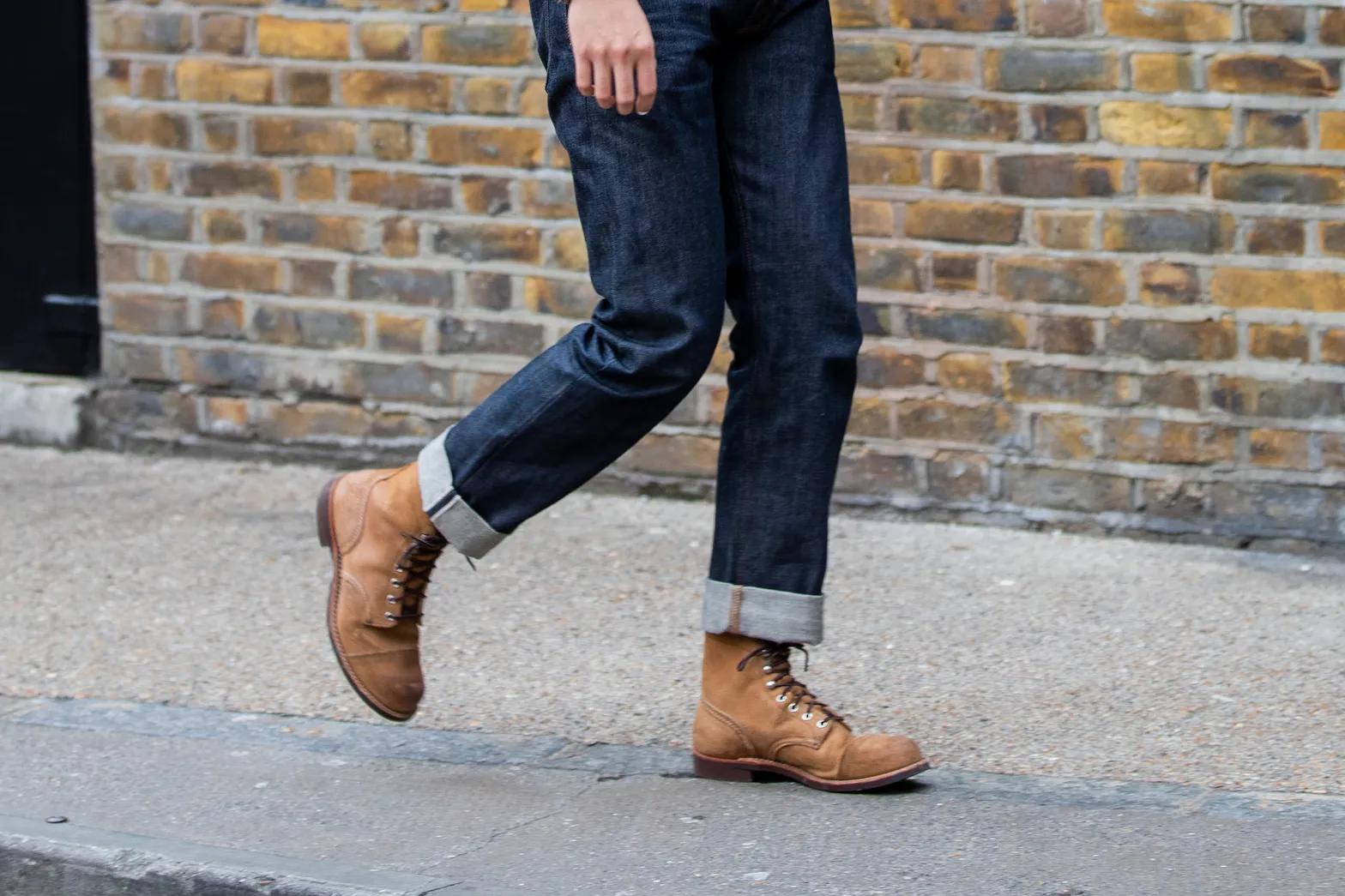 botas y camisa hombre - Cómo saber si las botas son de hombre o de mujer