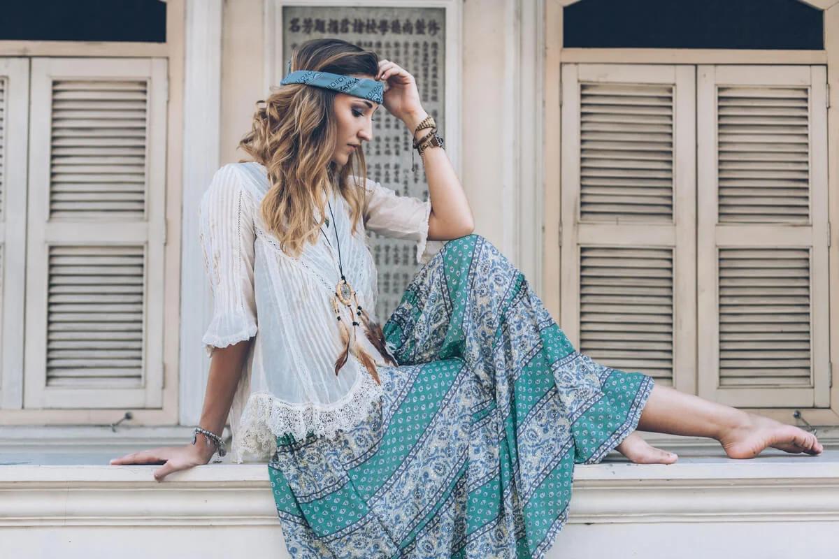 vestido bohemio chic - Cómo se llama el estilo de vestir bohemio hippie