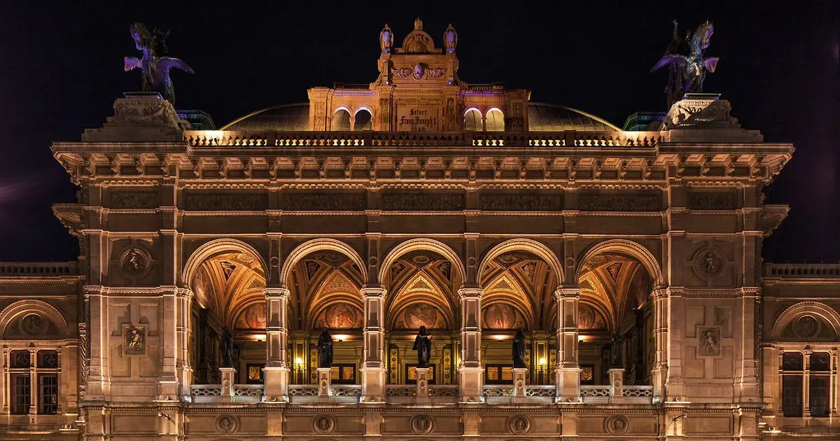 como ir vestido a la opera de viena - Cómo se llama el Teatro de la Ópera de Viena