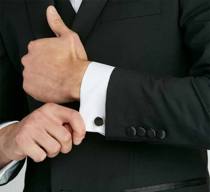 Cómo usar mancuernillas en una camisa normal - Cómo se usa una camisa con mancuernillas como usar mancuernillas en camisa normal - Cómo se usa una camisa con mancuernillas
