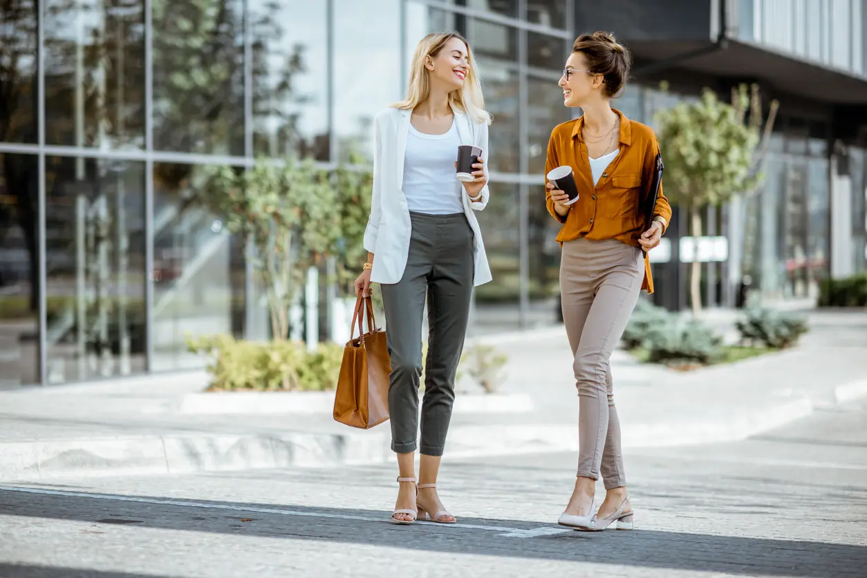 Consejos para vestir adecuadamente en la oficina Montesco Jeans