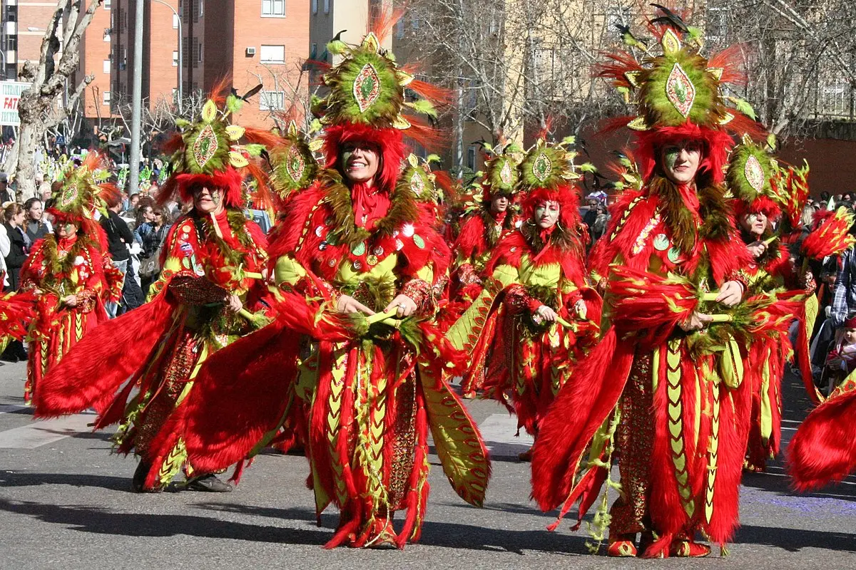 vestidos de comparsas - Cómo son las comparsas carnavalescas