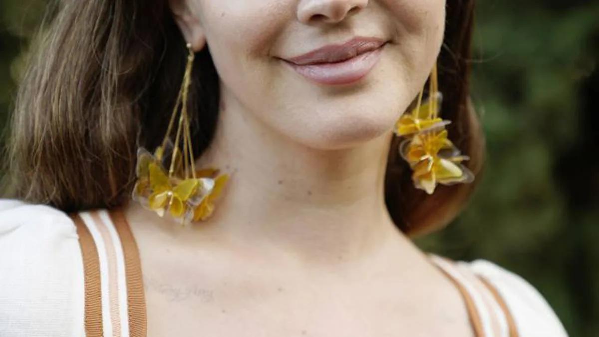 lana del rey lust for life vestido - Cuál es el pelo natural de Lana Del Rey