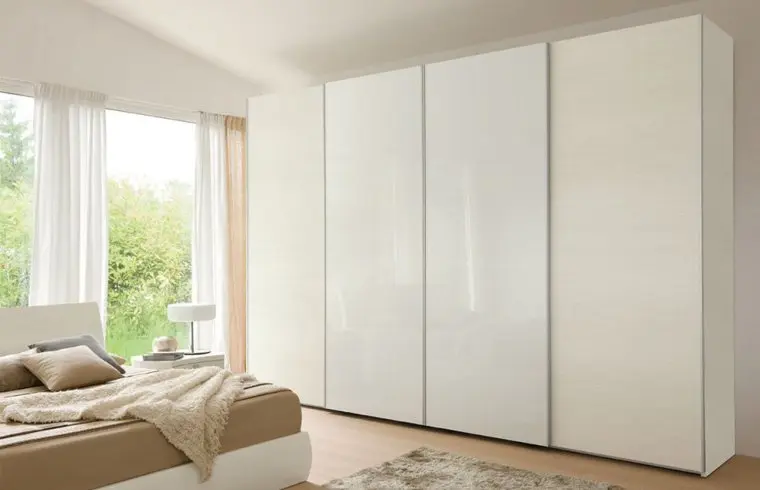 muebles para ropa - Cuál es la diferencia entre un closet y un ropero