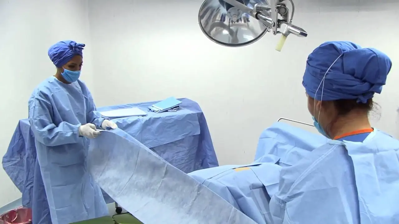 Vestido del paciente en la mesa de operaciones: Importancia y características - Cuál es la vestimenta del paciente vestido del paciente en la mesa de operaciones - Cuál es la vestimenta del paciente