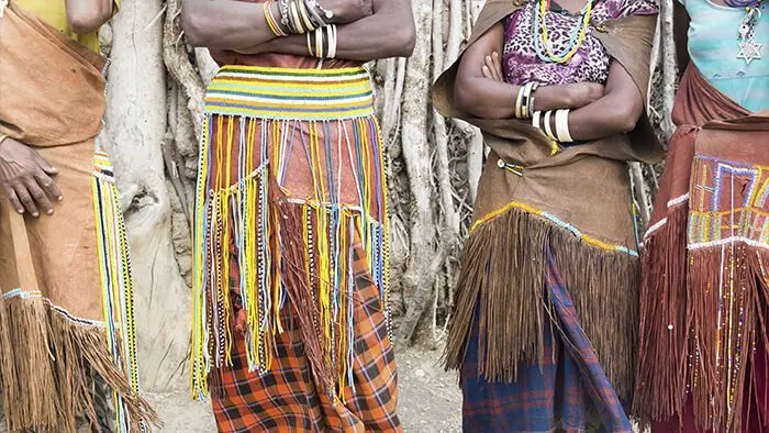 tribus africanas vestimenta - Cuáles son las costumbres de las tribus africanas