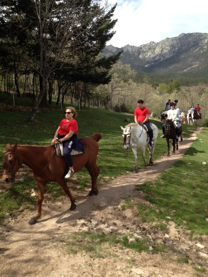 ropa para montar a caballo por primera vez - Cuándo se empieza a montar a un caballo