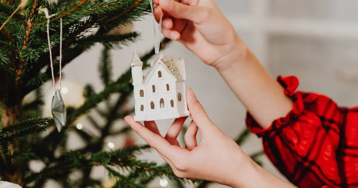 arbol de navidad con ropa - Cuando se tiene que poner el árbol de Navidad