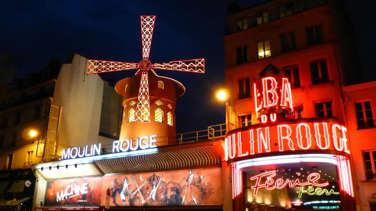 como ir vestido al lido de paris - Cuánto dura el show de Moulin Rouge