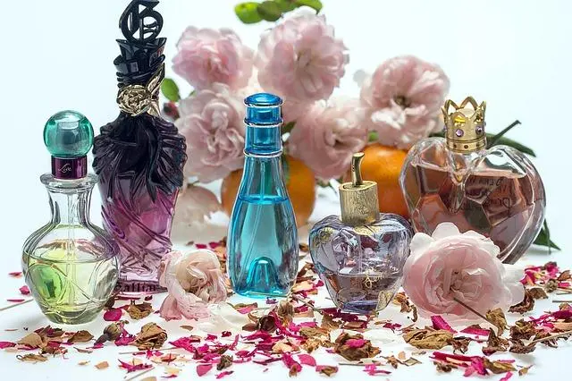 Cómo se hace un perfume - Cuánto se necesita para hacer un perfume como se hace un perfume - Cuánto se necesita para hacer un perfume