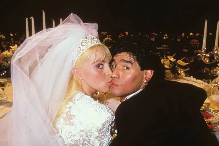 Claudia Villafañe: Una mujer exitosa en el entorno de la moda y los negocios - Cuánto tiempo estuvo casado Maradona con Claudia claudia villafañe vestido - Cuánto tiempo estuvo casado Maradona con Claudia