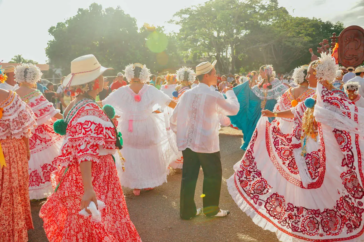 desfile de las mil polleras - Cuántos años tiene el Desfile de las Mil Polleras