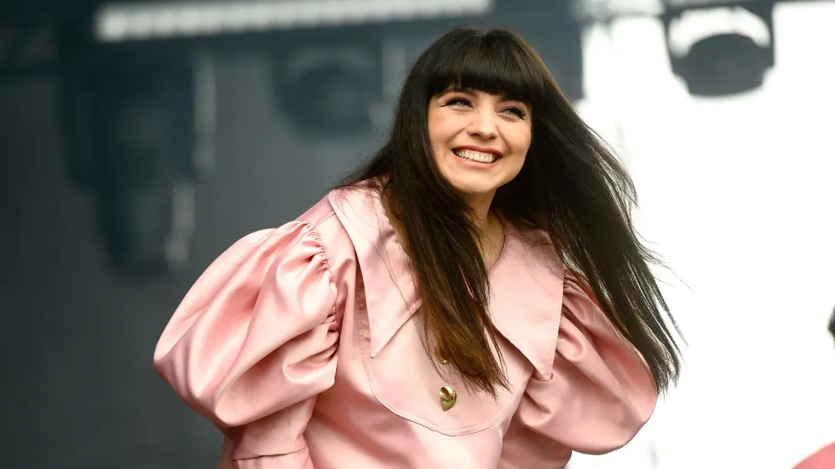 vestidos mon laferte - Cuántos hijos tiene Mon Laferte