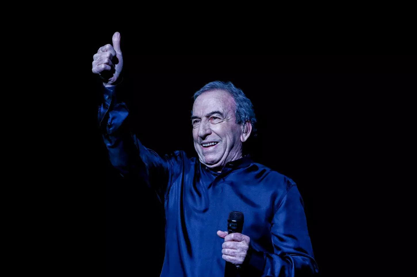 Ella planchará su pantalón y tomará el teléfono al sonar - Dónde vive José Luis Perales en la actualidad ella planchara su pantalon tomara el telefono al sonar - Dónde vive José Luis Perales en la actualidad