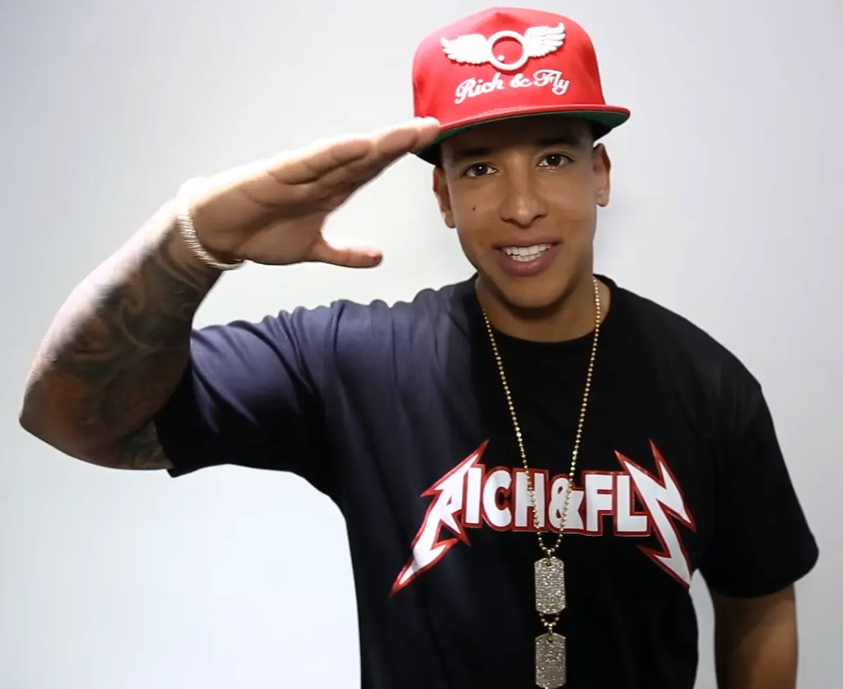 modelame ese pantalon - Que canta Daddy Yankee