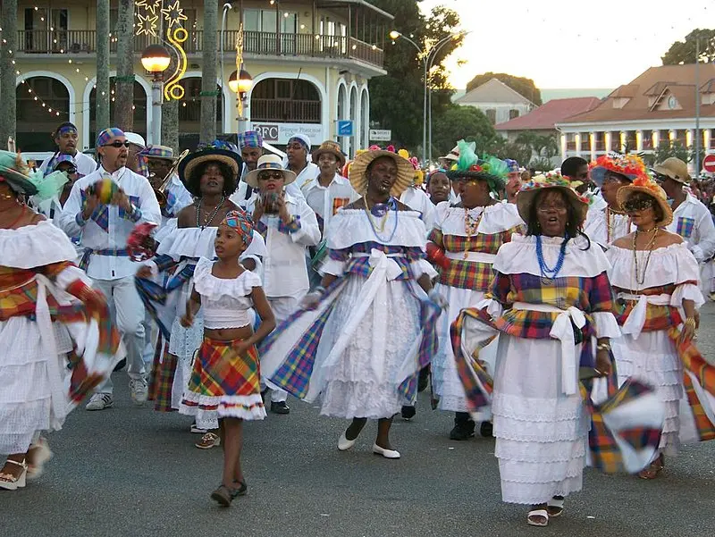 Guayana Francesa: Una mezcla de culturas y estilos - Qué caracteriza a Guayana Francesa guayana francesa vestimenta - Qué caracteriza a Guayana Francesa