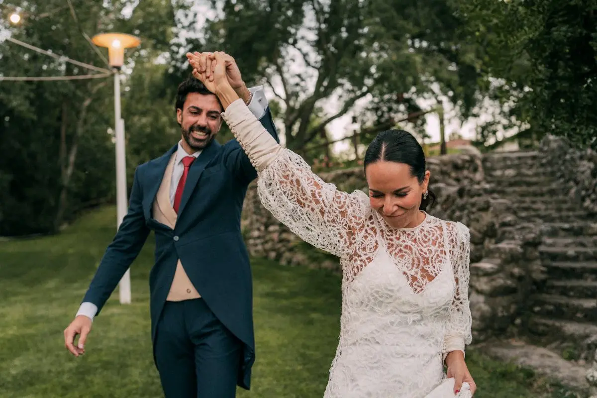 vestidos para bodas de porcelana - Qué color de vestido se usa para las bodas de plata