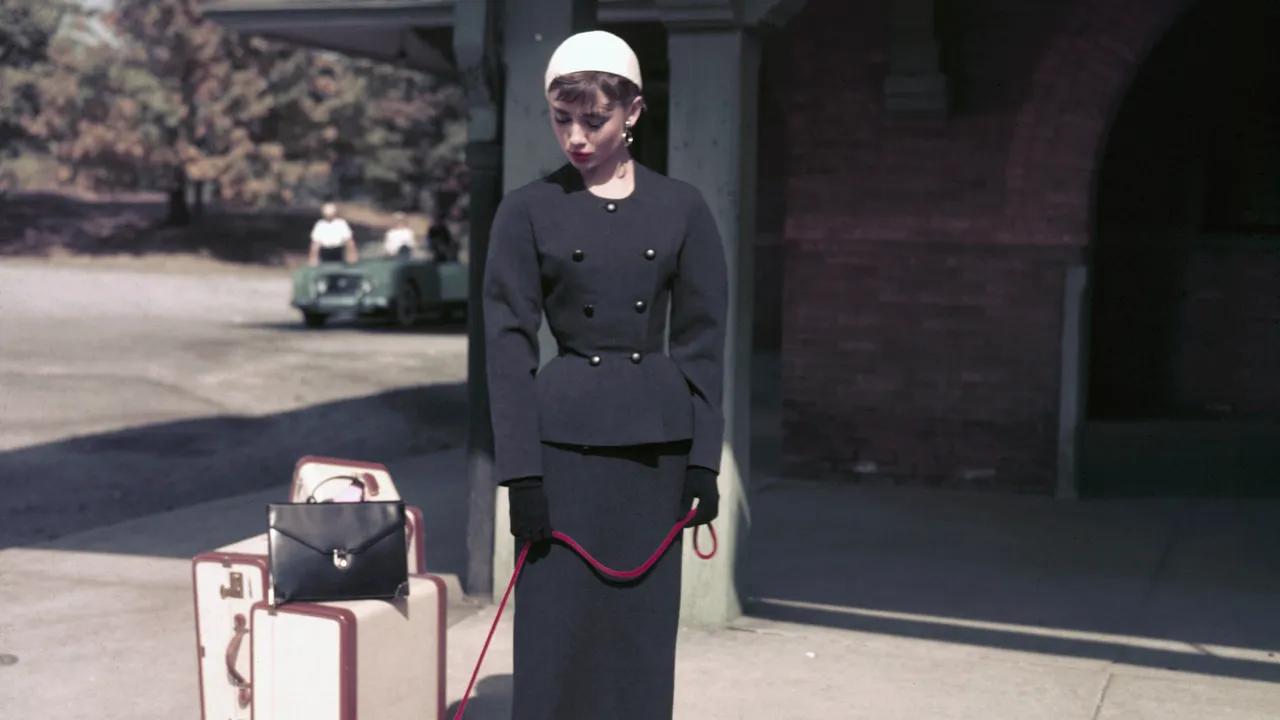 vestido de novia audrey hepburn - Qué diseñador creó la mayoría de los vestidos que Audrey Hepburn lució en sus películas