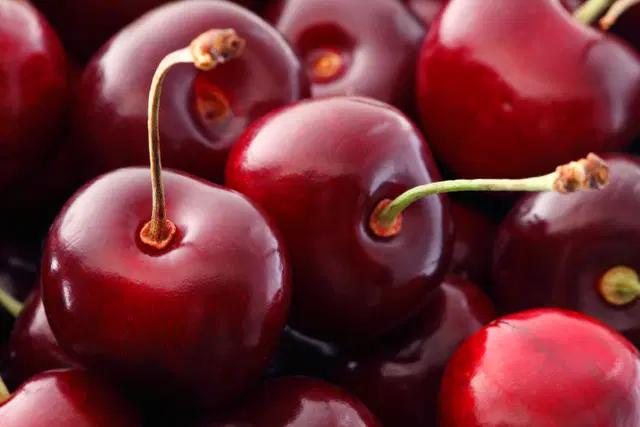 vestidos color cereza - Qué elementos químicos tiene la cereza