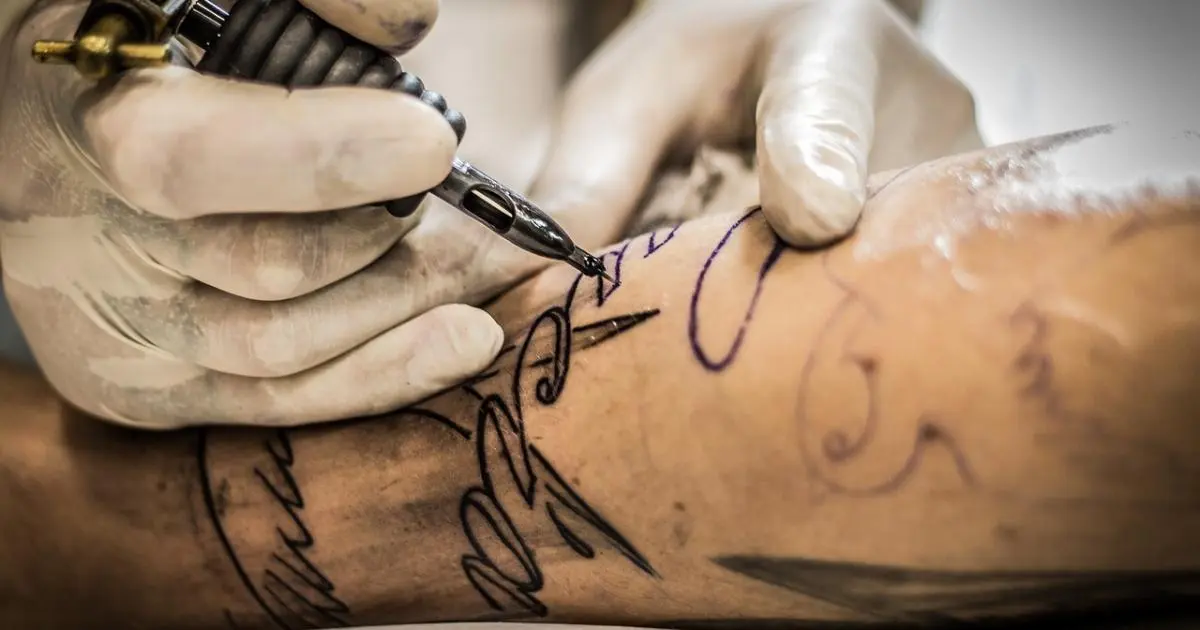 ropa de tatuajes - Qué es bueno para cicatrizar un tatuaje