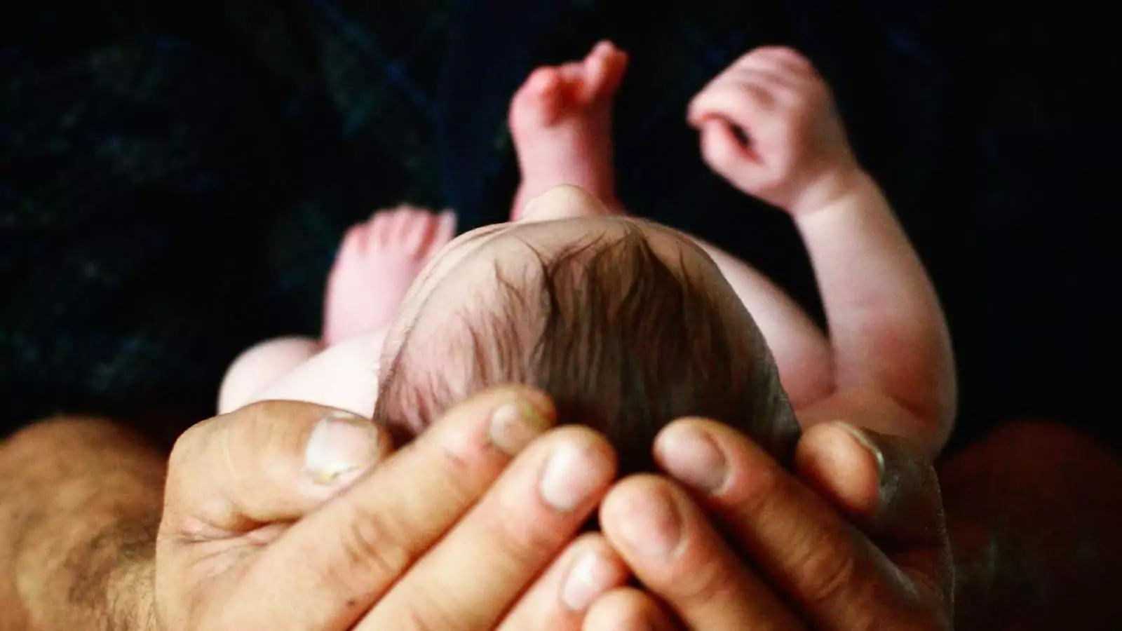 Imágenes de bebés sin ropa: ¿Es seguro compartirlas en internet? - Qué es la fotografía Newborn imagenes de bebes sin ropa - Qué es la fotografía Newborn
