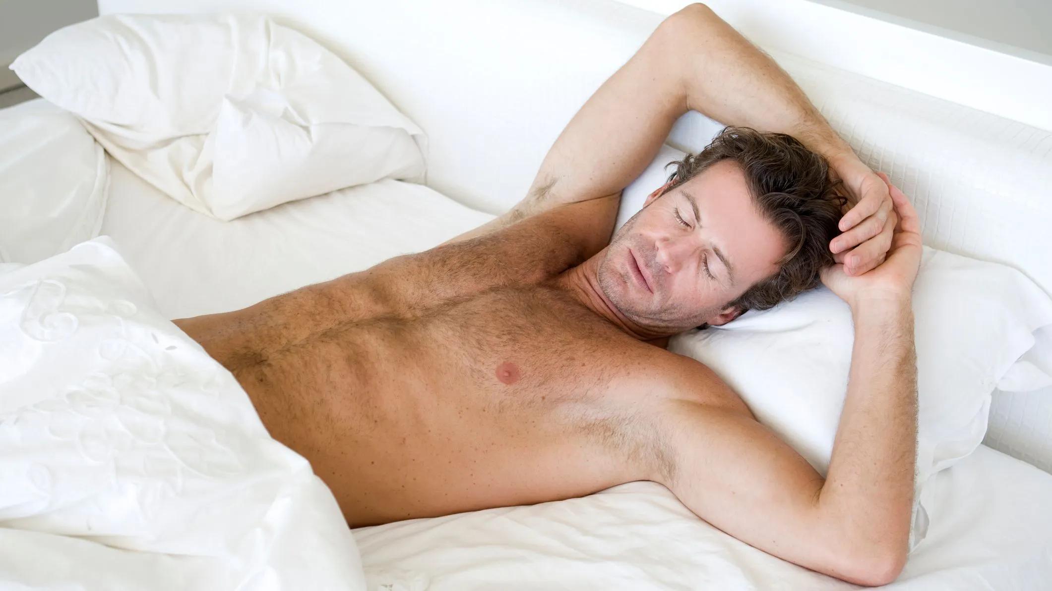 es malo dormir sin ropa interior hombres - Qué es mejor dormir con o sin calzoncillos