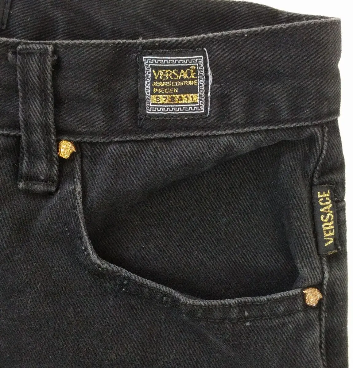 pantalones de mezclilla versace - Qué es Versace Jeans