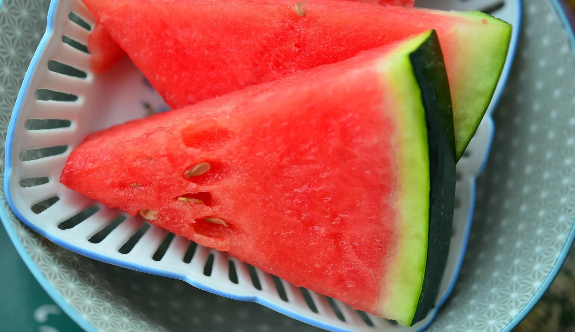 como quitar manchas de sandia en ropa blanca - Qué frutas manchan la ropa