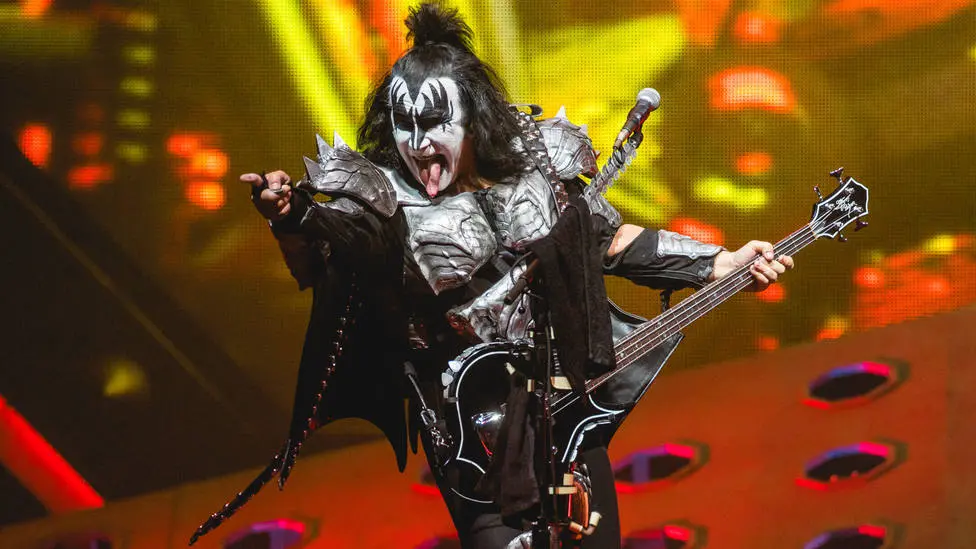 ropa de kiss - Qué fue de la vida del grupo Kiss