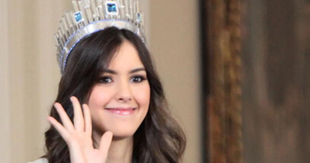 paulina vega vestido de gala - Qué hace actualmente Paulina Vega