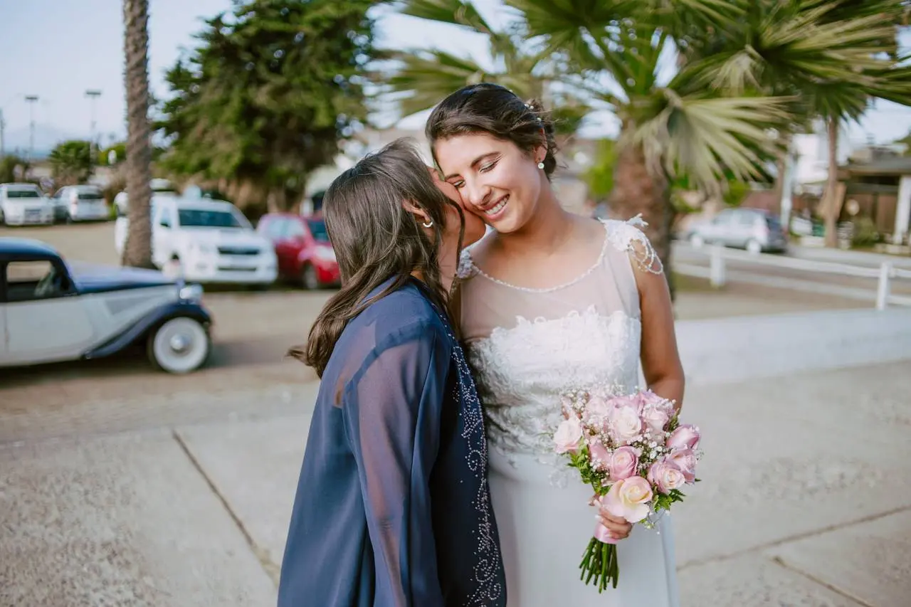 trajes pantalon para madrina de boda - Que le corresponde a la madrina de boda