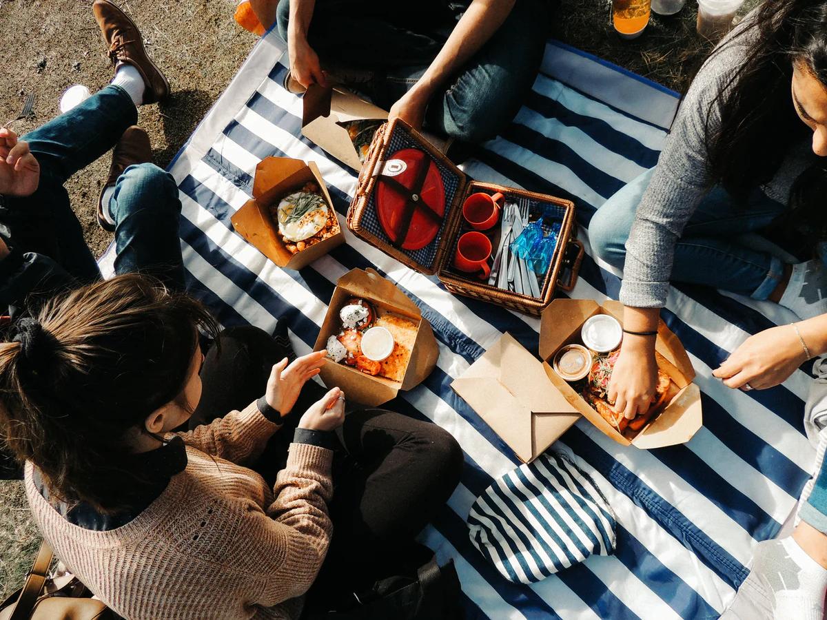 como ir a la piscina vestida - Qué me pongo para un picnic