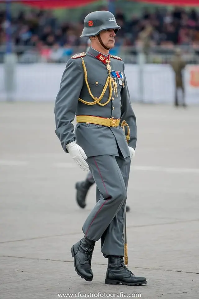 ropa ejercito de chile - Qué se hace en el Ejército de Chile