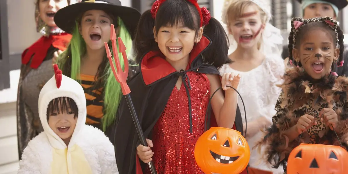 Disfraz de Maléfica con pantalón: cómo crear un look único y original - Que se puede disfrazar un niño en Halloween disfraz de malefica con pantalon - Que se puede disfrazar un niño en Halloween
