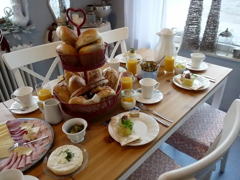 Cómo vestir para un desayuno en un hotel - Qué significa desayuno buffet en un hotel como vestir para un desayuno en un hotel - Qué significa desayuno buffet en un hotel