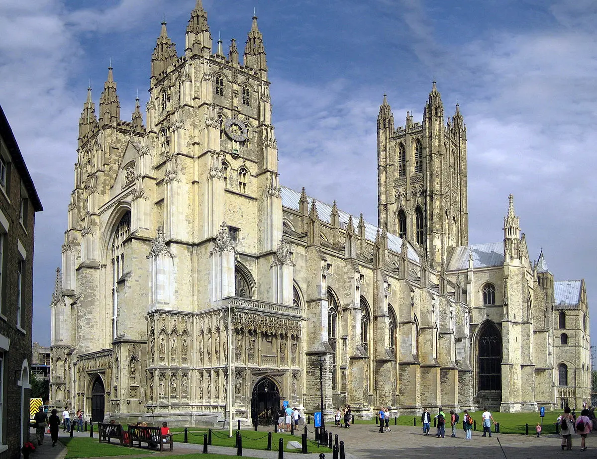 anglicanos vestimenta - Qué venera la Iglesia Anglicana