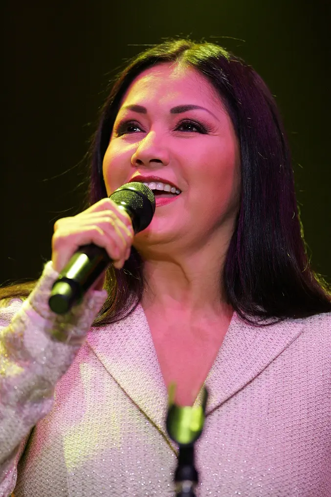 vestimenta de ana gabriel - Quién es la verdadera madre de Ana Gabriel