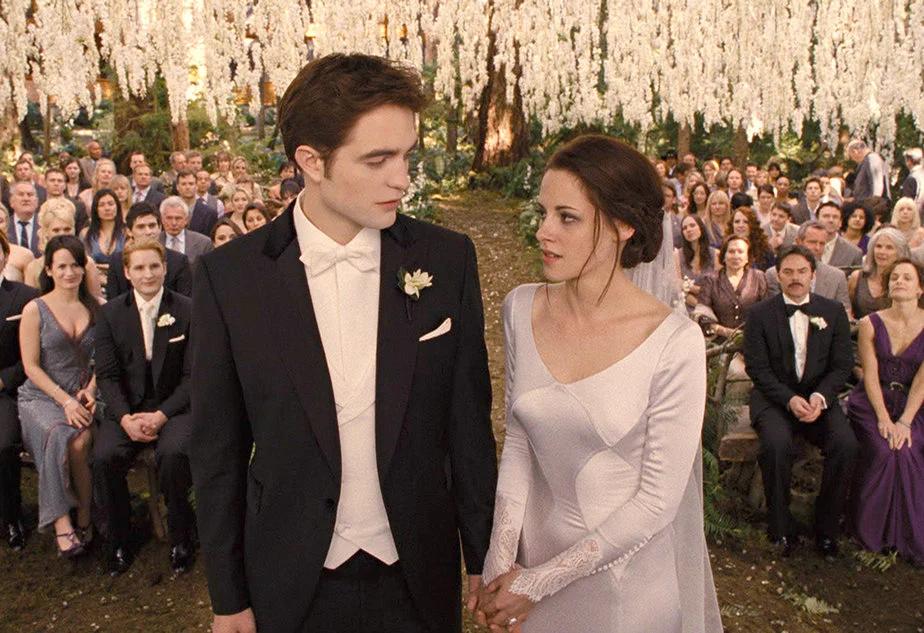 bella cullen vestido de novia - Quién hizo el vestido de boda de Bella Swan